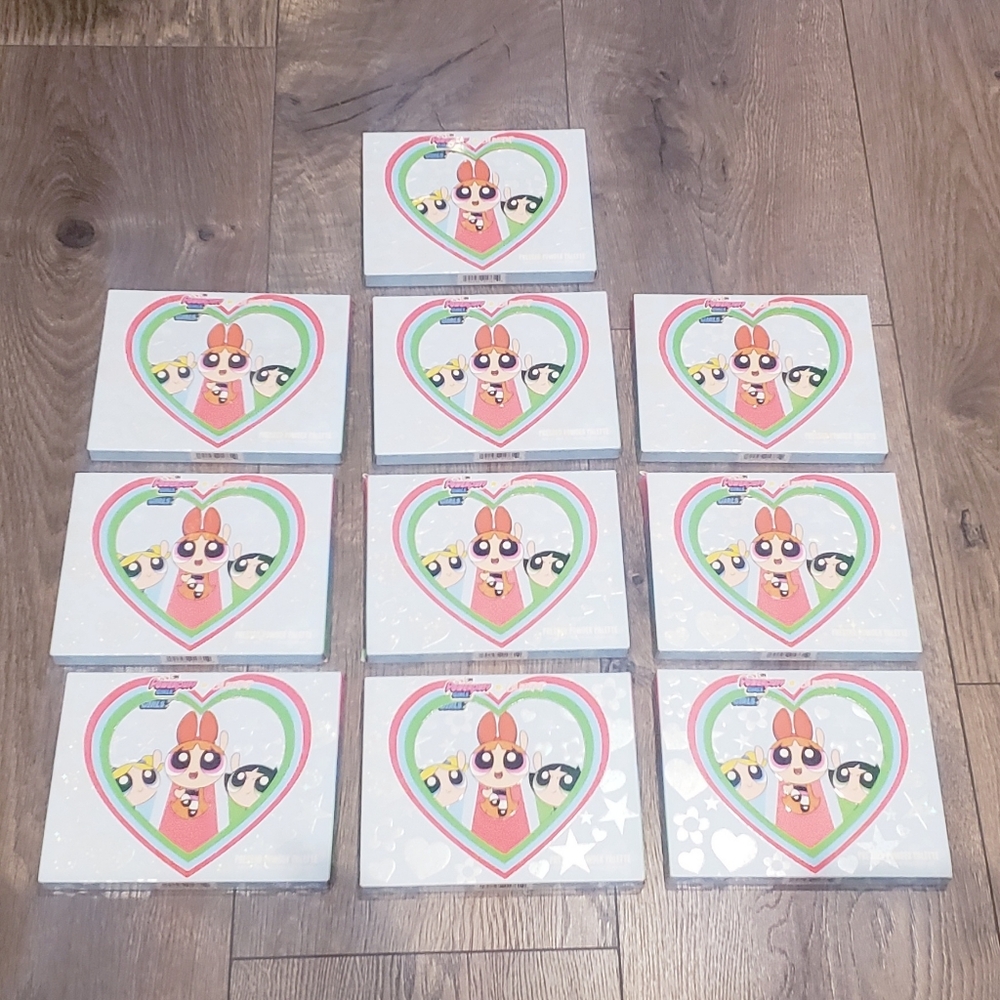 Lot of 10 palettes by Colourpop - Powerpuff Girls
